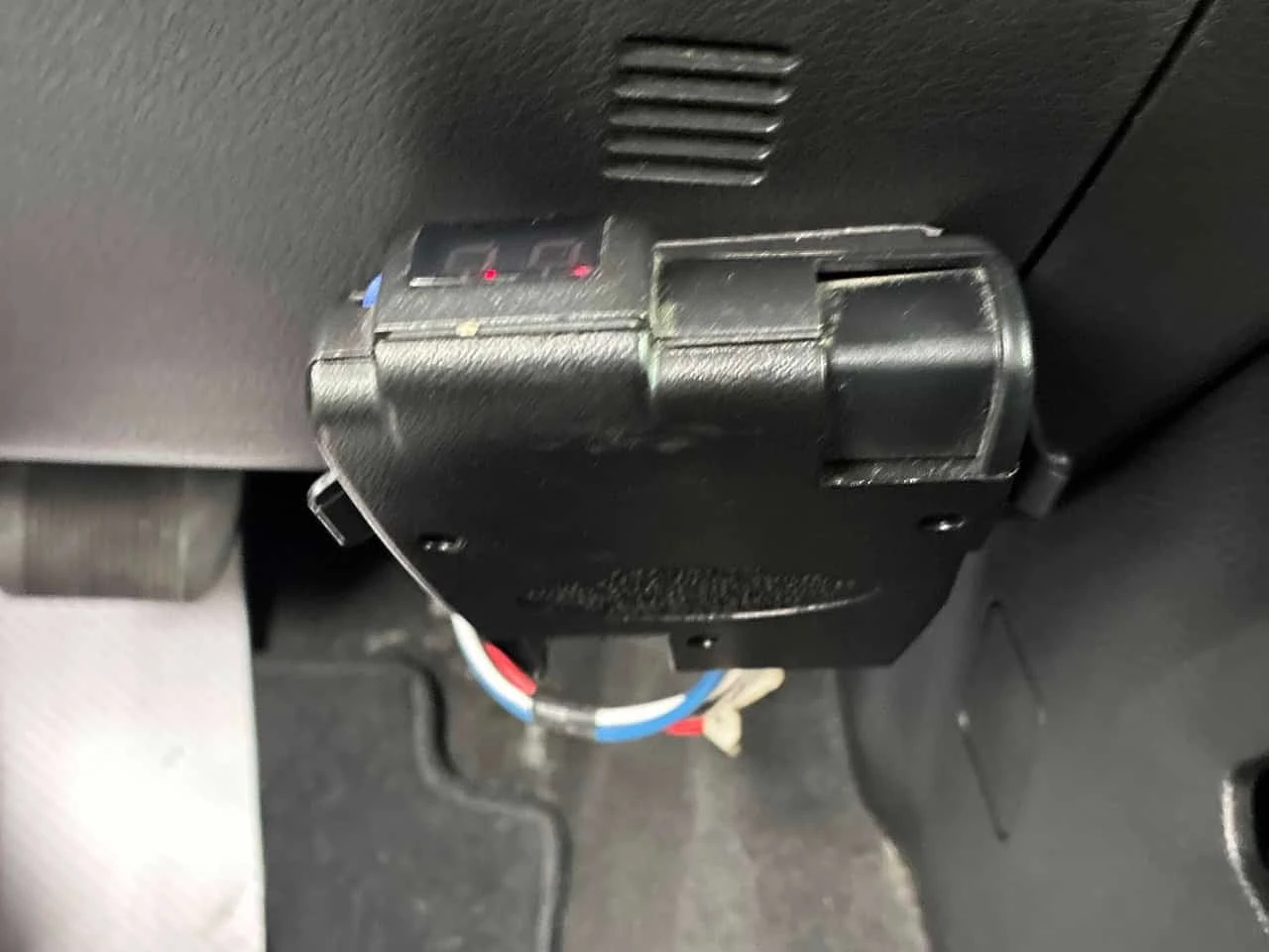 Dodge RAM 1500  Sport / CARFAX / ���� �� �������� | Mobile.bg � ����������� 16