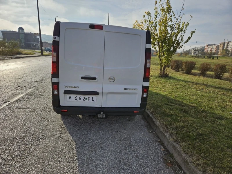 Opel Vivaro 1, 6 Biturbo, снимка 4 - Бусове и автобуси - 48292850