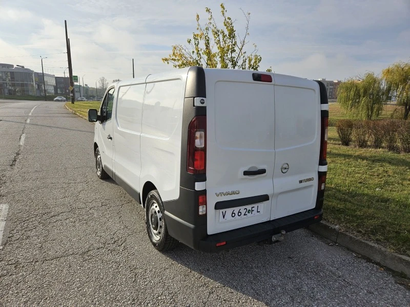 Opel Vivaro 1, 6 Biturbo, снимка 3 - Бусове и автобуси - 48292850