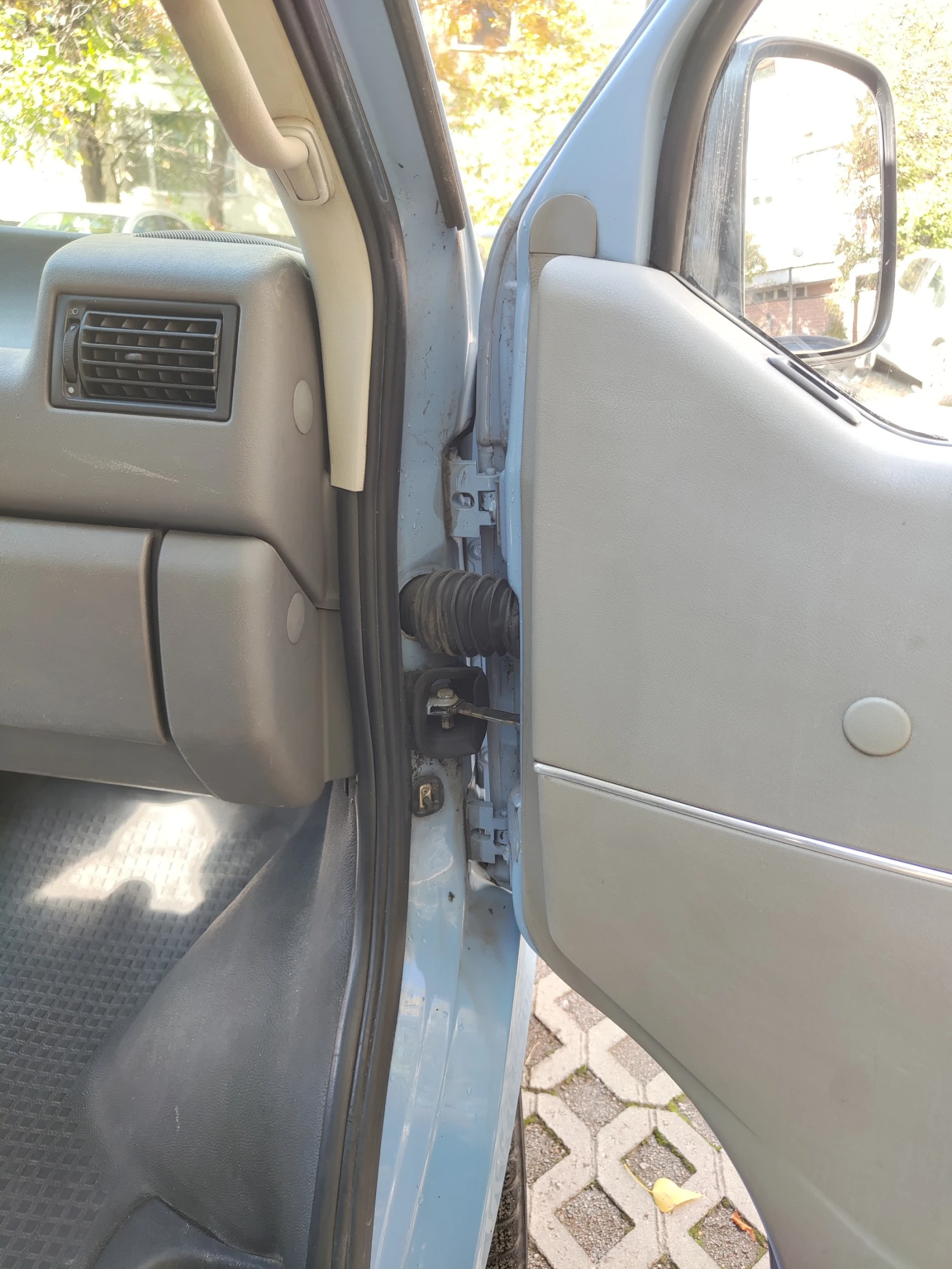 VW T4, снимка 7 - Бусове и автобуси - 56679653