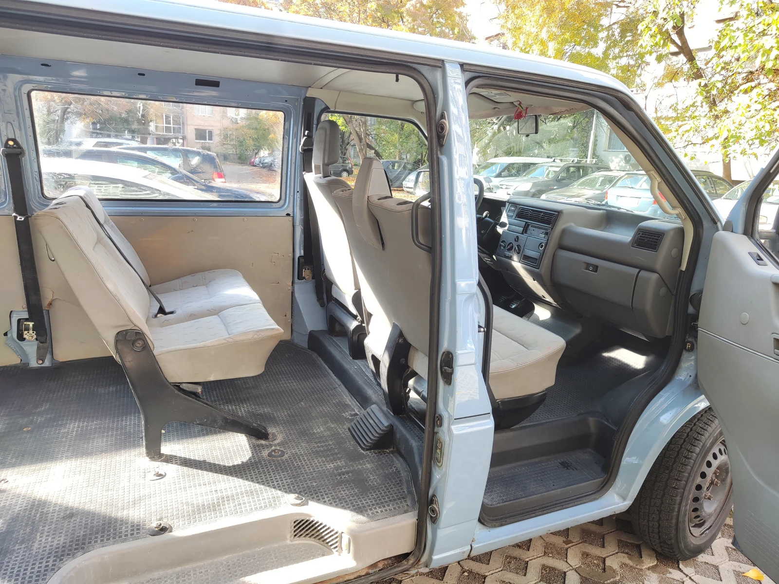 VW T4, снимка 2 - Бусове и автобуси - 56679653