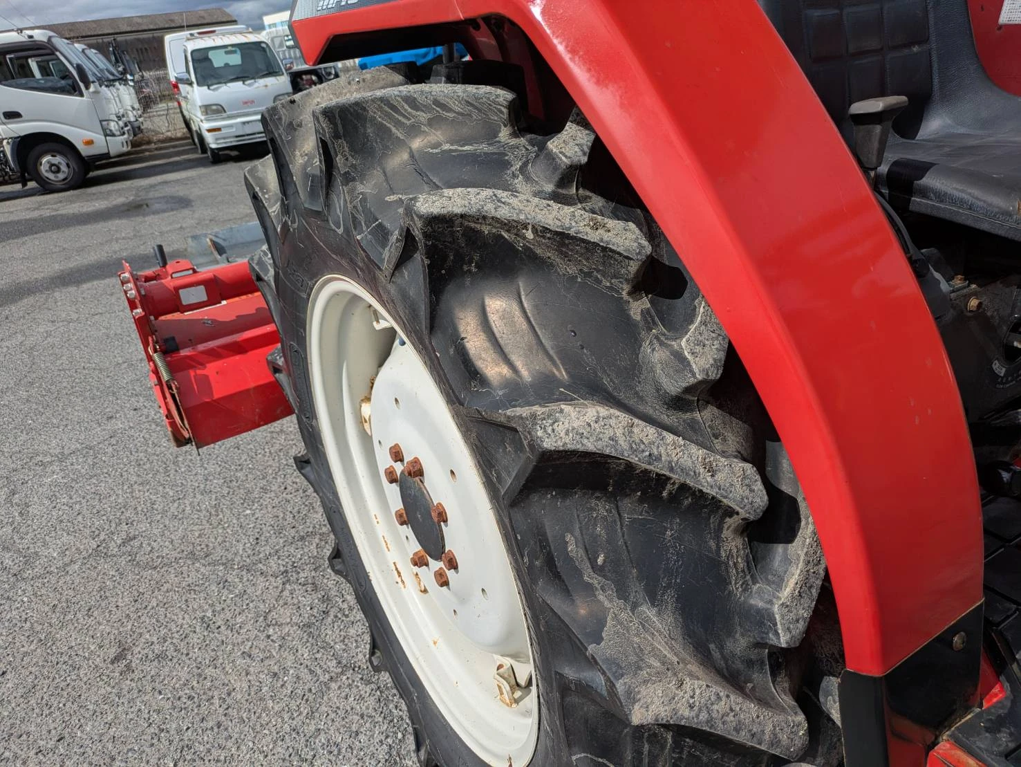 Трактор Mitsubishi MT33, снимка 5 - Селскостопанска техника - 56070579