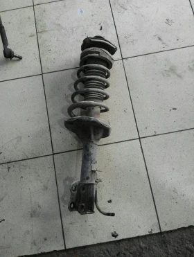 Макферсон заден десен Киа Каренс 2,0crdi