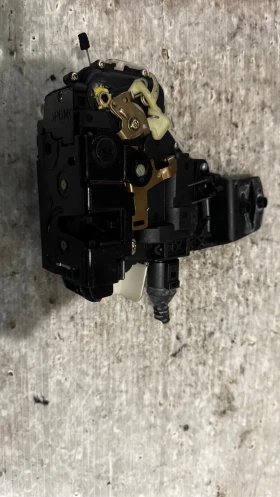 Брава за врата на VW - 6X1837013C, снимка 2 - Части - 53144234