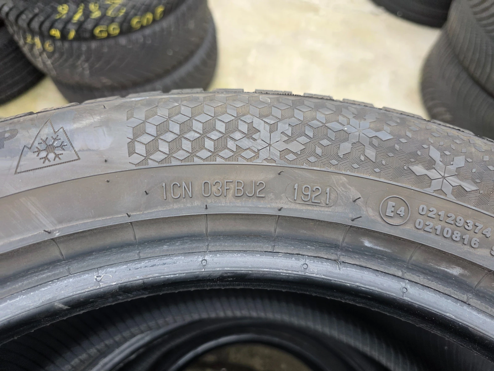 Гуми Летни 225/55R18, снимка 9 - Гуми и джанти - 53981374