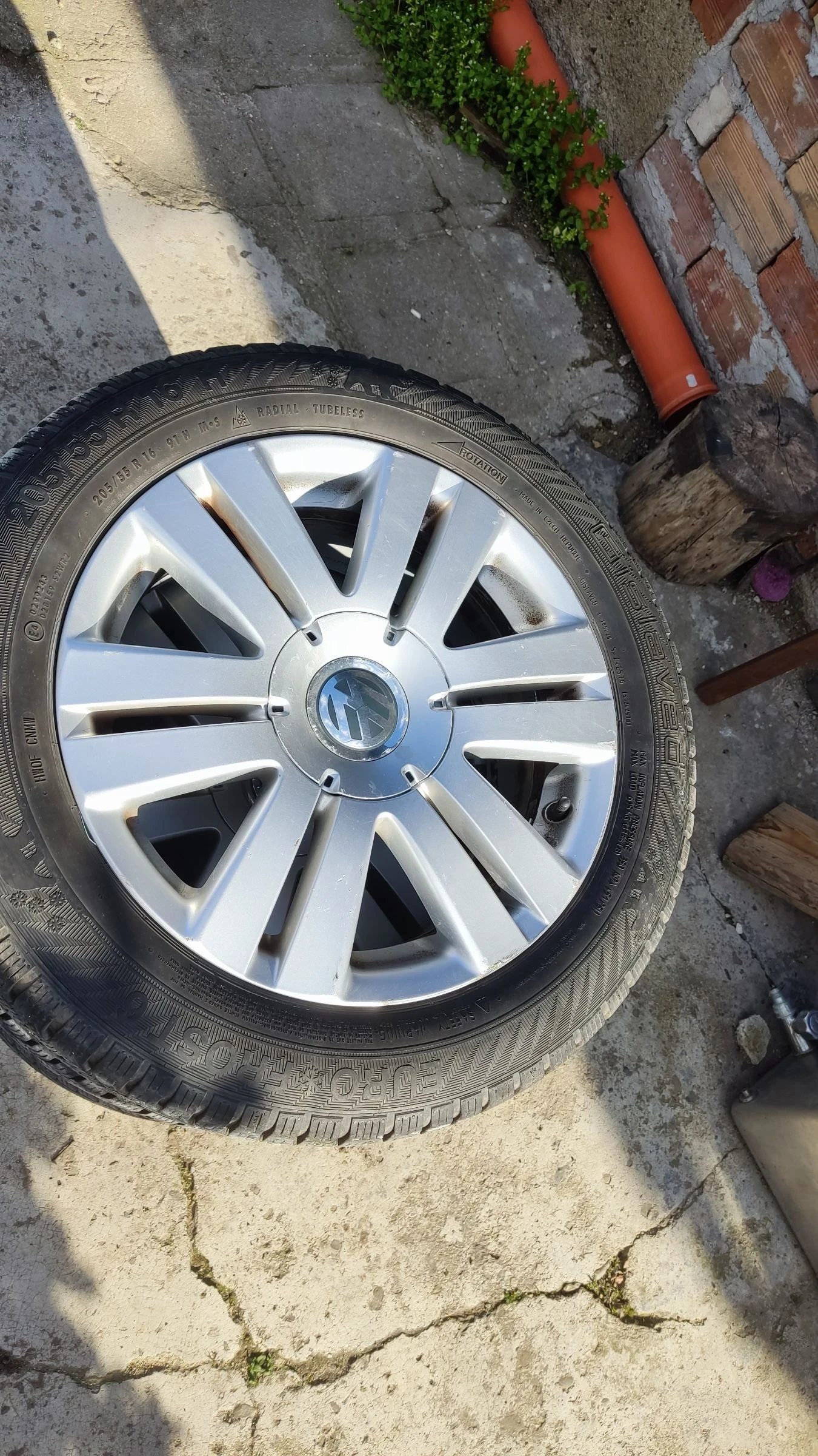 Гуми с джанти Nokian 205/55R16, снимка 5 - Гуми и джанти - 55274598