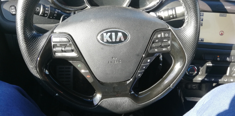Kia Ceed Gt-line 1.6crdi, снимка 4 - Автомобили и джипове - 45829516