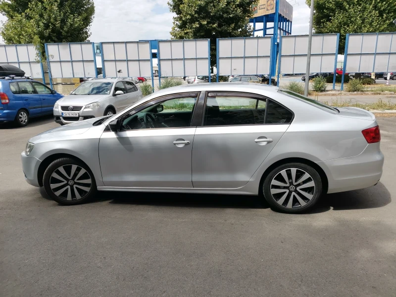 VW Jetta 2.0 115 газ, снимка 7 - Автомобили и джипове - 47682054