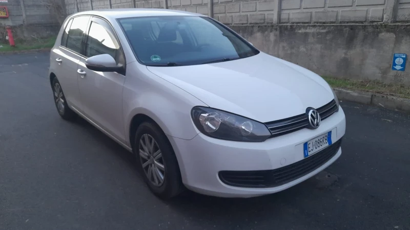 VW Golf като нова , снимка 7 - Автомобили и джипове - 49277069