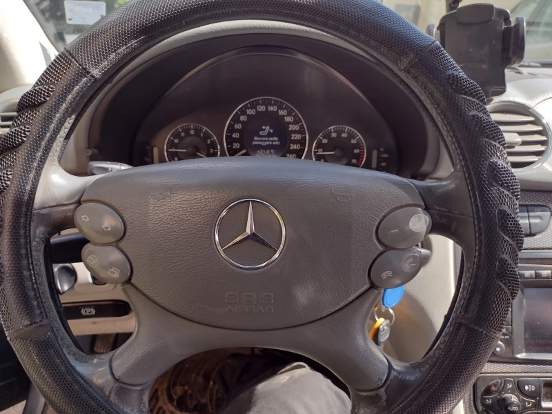 Mercedes-Benz CLK 200 компресор, снимка 10 - Автомобили и джипове - 52169855