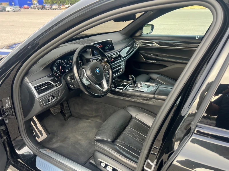 BMW 750 Xdrive/MSport/LaserLight/CarboneCore/БАРТЕР/ЛИЗИНГ, снимка 8 - Автомобили и джипове - 52473330