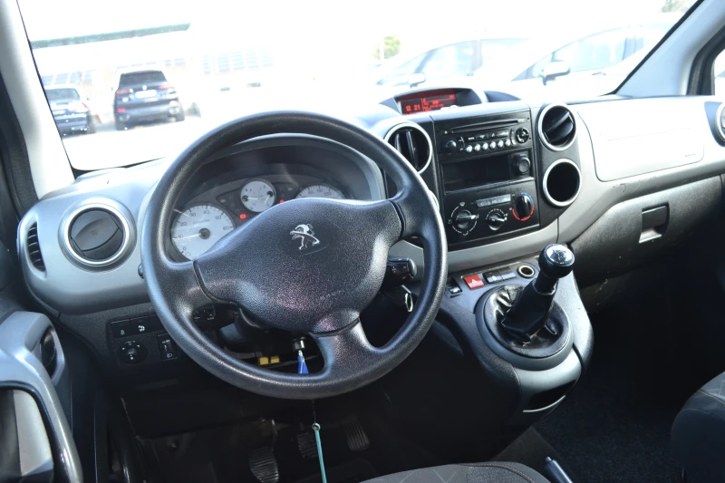 Peugeot Partner 1.6HDI-171000K.M, снимка 8 - Автомобили и джипове - 52063309