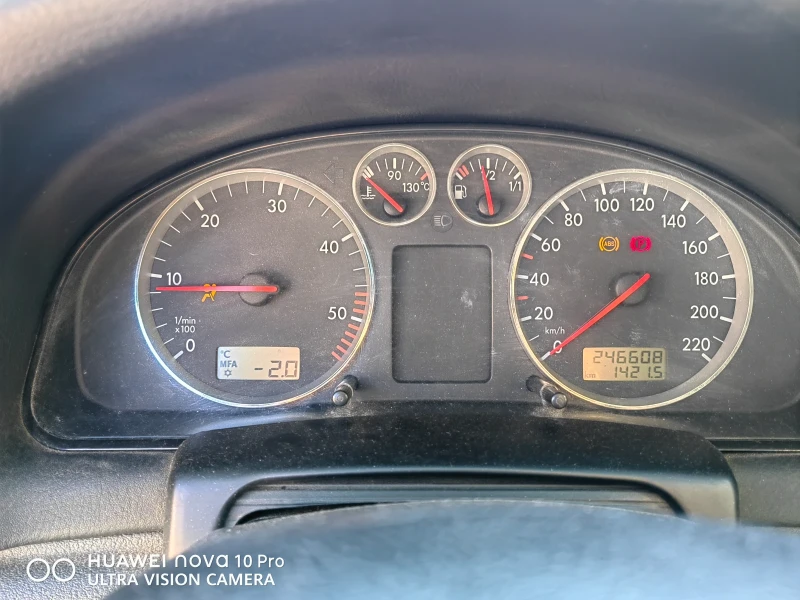 VW Passat 1.9TDI 110 HighLine, снимка 14 - Автомобили и джипове - 52951896