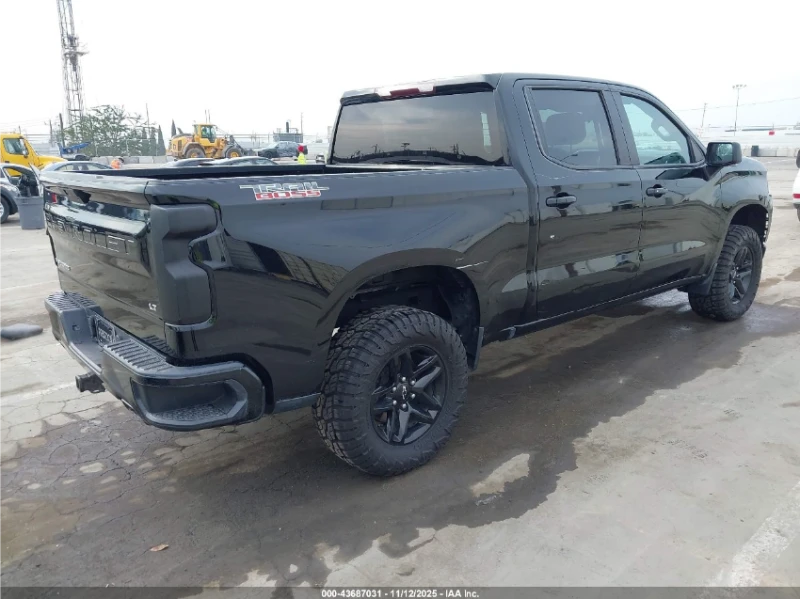 Chevrolet Silverado 1500 4WD SHORT BED LT TRAIL BOSS, снимка 5 - Автомобили и джипове - 52961651