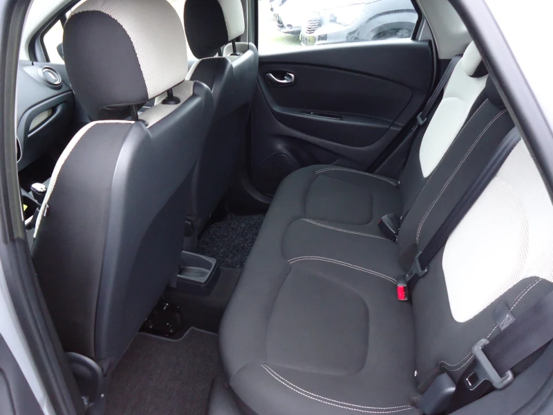 Renault Captur 1.5 DCI 110 к.с., снимка 9 - Автомобили и джипове - 53125243
