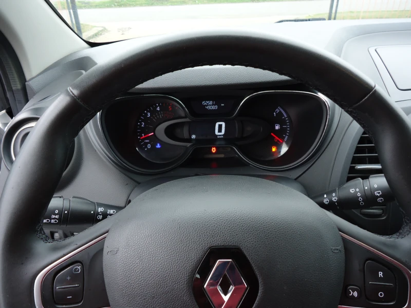 Renault Captur 1.5 DCI 110 к.с., снимка 15 - Автомобили и джипове - 53125243