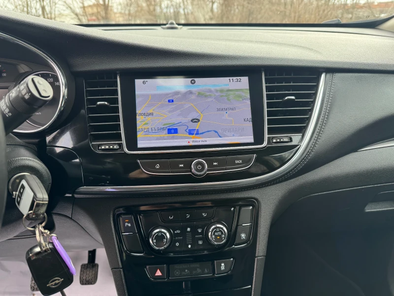 Opel Mokka X 1.4Газ-Заводска140кс 6ск Нави 170х.км 17г  2ключа , снимка 12 - Автомобили и джипове - 53473376