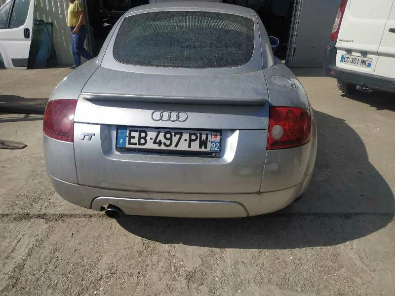 Audi Tt 1.8t, снимка 3 - Автомобили и джипове - 35336079