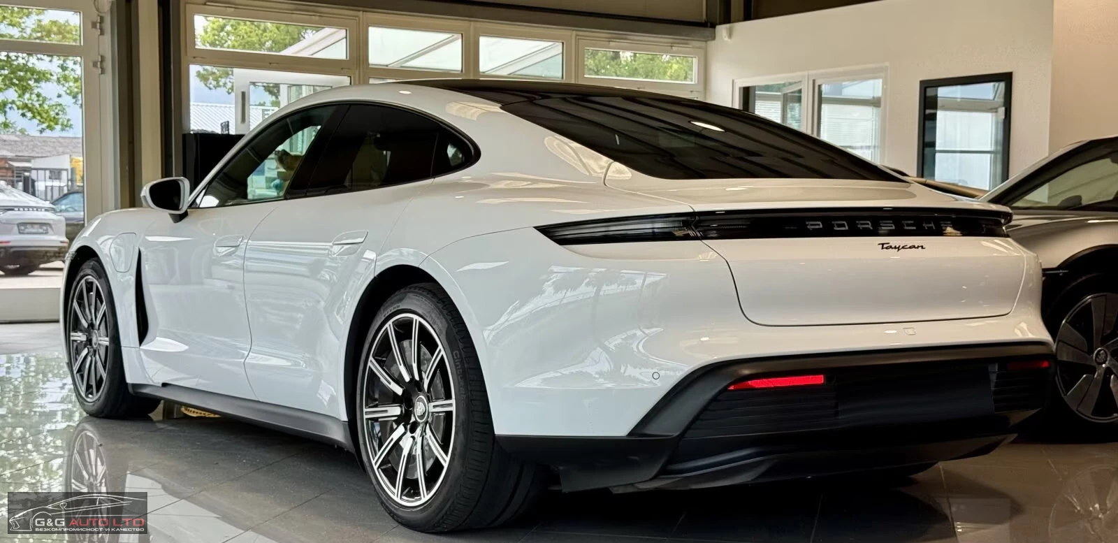 Porsche Taycan PLUS-PERFORMANCE/476HP/20/PANO/AMBI/KLESS/682v - изображение 3