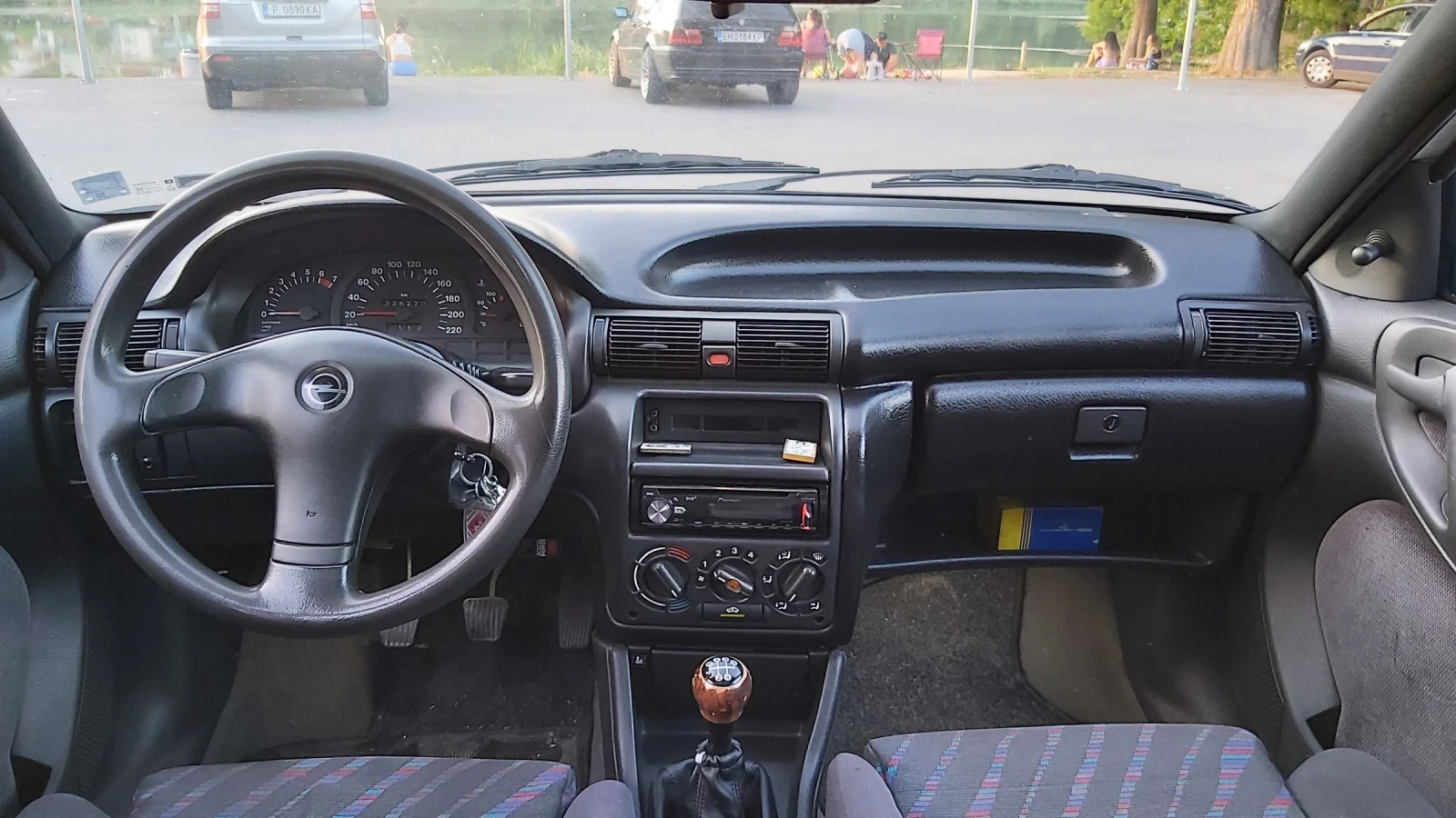 Opel Astra 1.6 SI - изображение 9