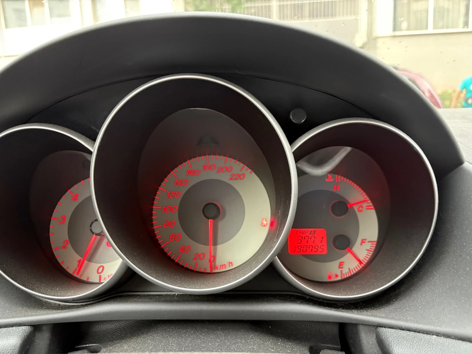 Mazda 3  - изображение 6