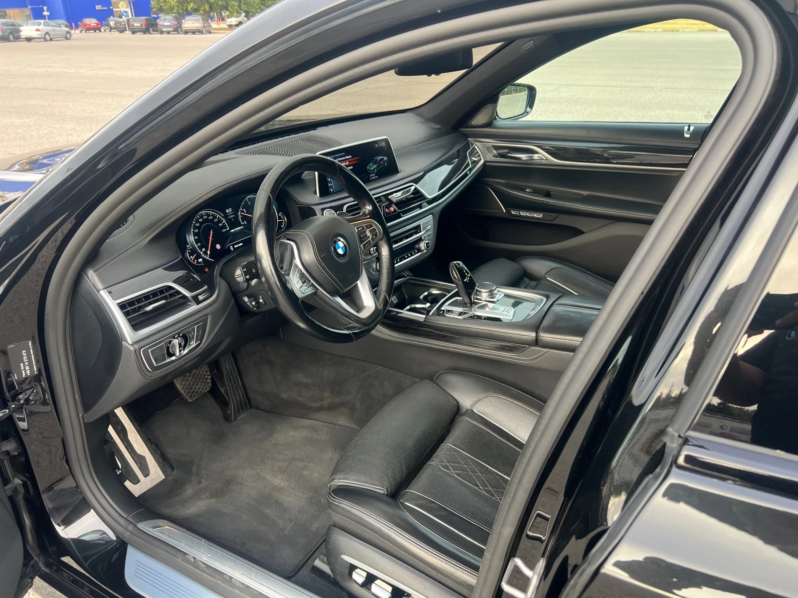 BMW 750 Xdrive/MSport/LaserLight/CarboneCore/БАРТЕР/ЛИЗИНГ - изображение 8