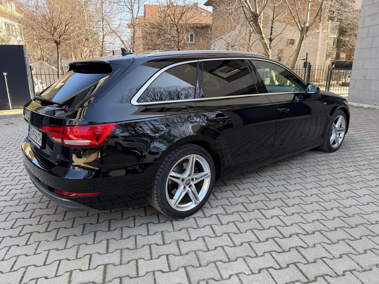 Audi A4 S-Line, снимка 4 - Автомобили и джипове - 52999623