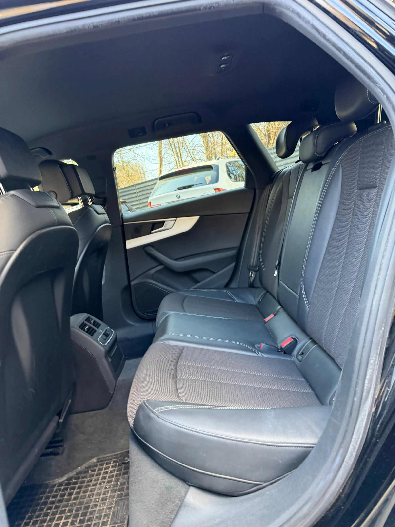 Audi A4 S-Line, снимка 9 - Автомобили и джипове - 52999623