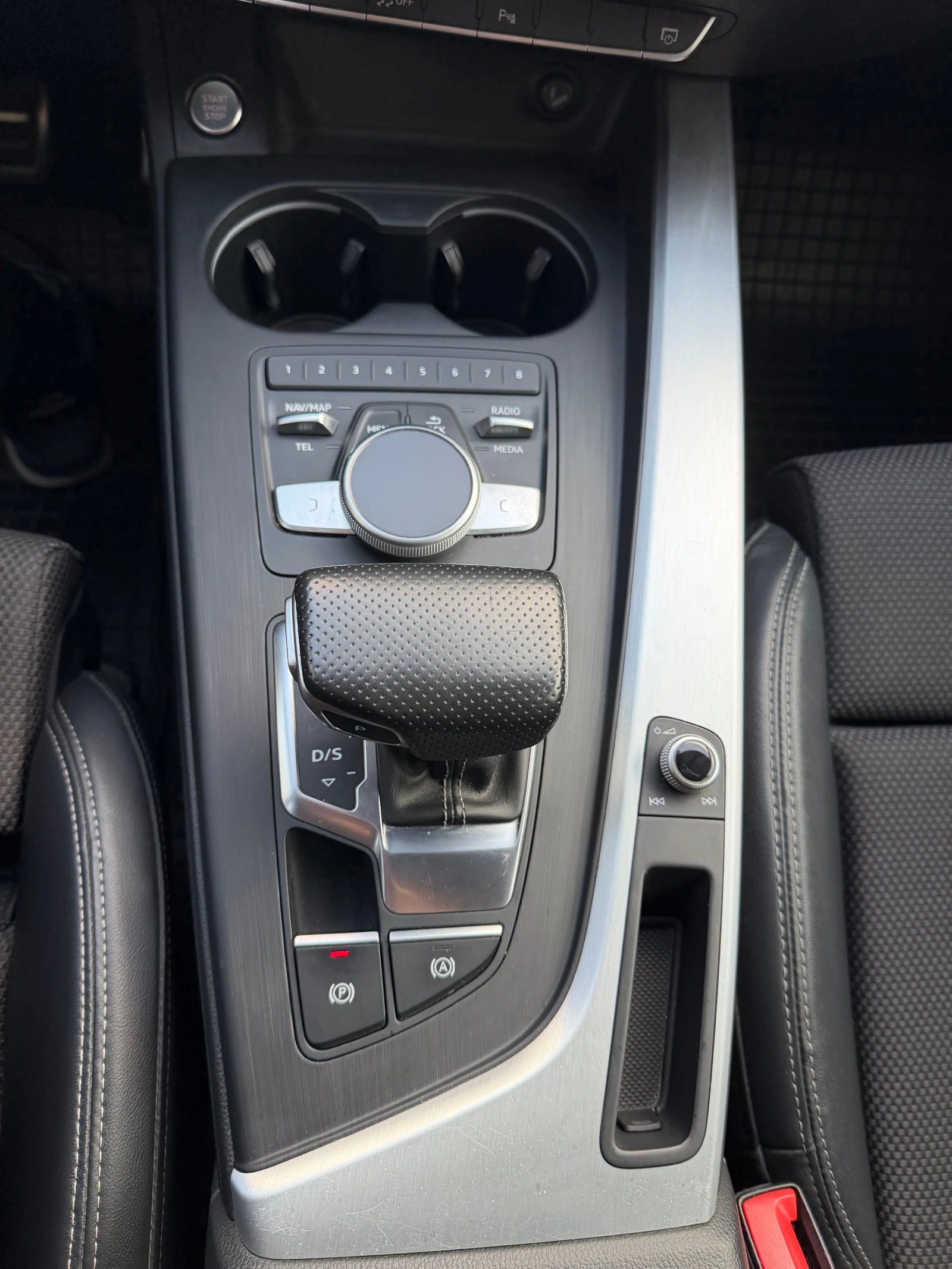 Audi A4 S-Line, снимка 12 - Автомобили и джипове - 52999623