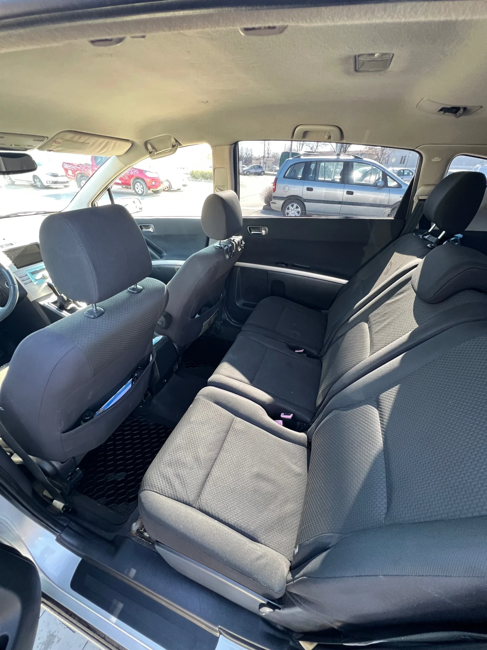 Toyota Corolla verso, снимка 8 - Автомобили и джипове - 53851709