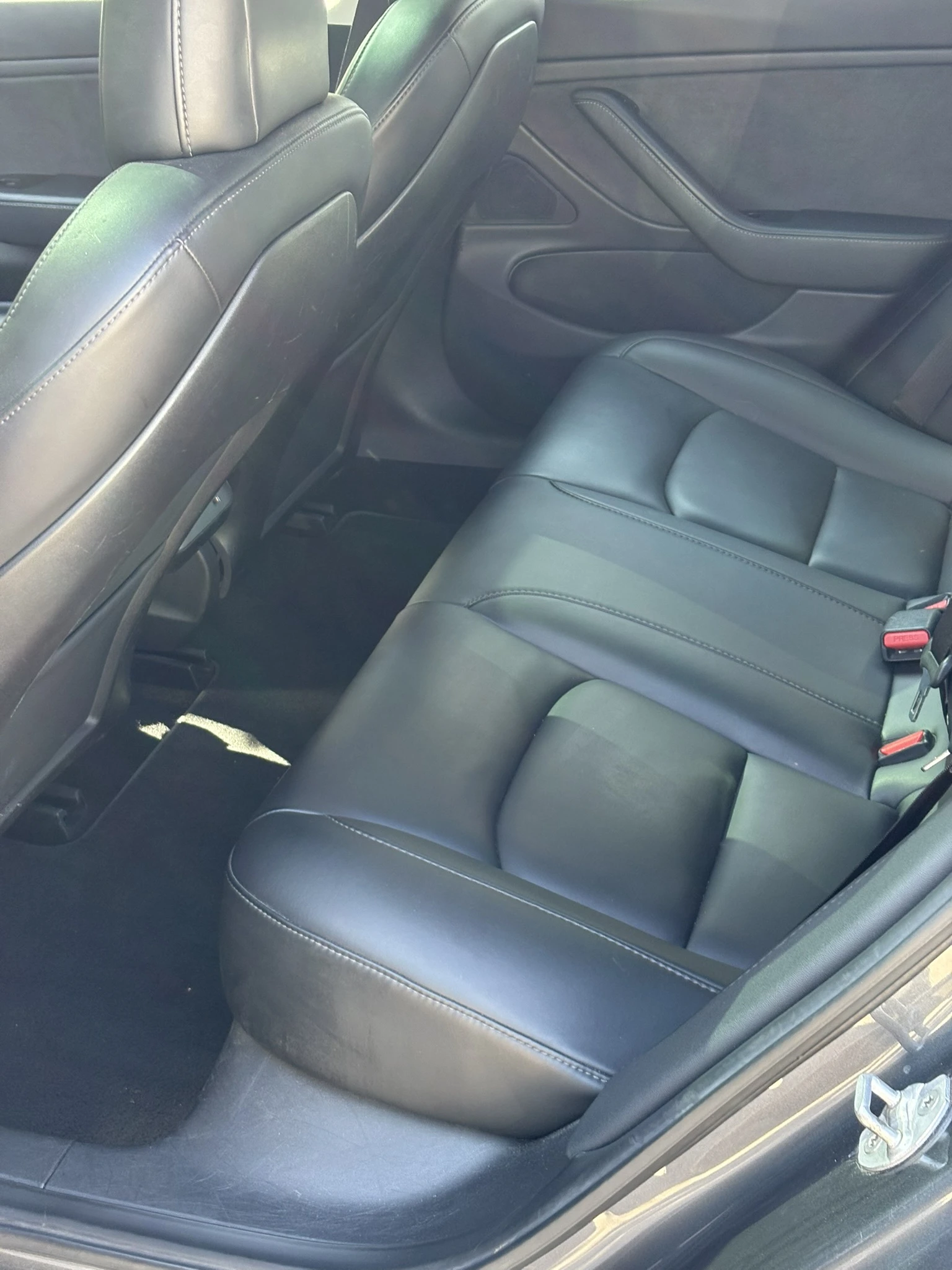 Tesla Model 3, снимка 8 - Автомобили и джипове - 53878792