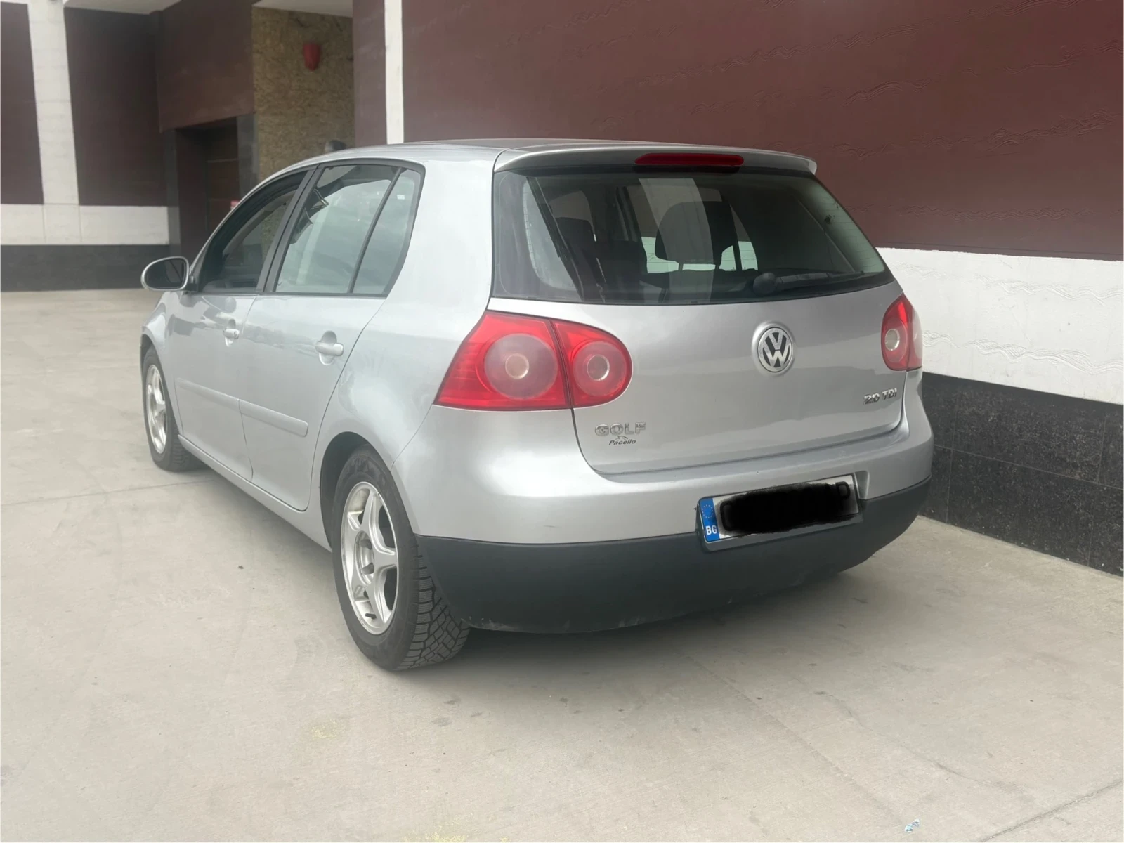 VW Golf 2.0 TDI, снимка 2 - Автомобили и джипове - 54032038