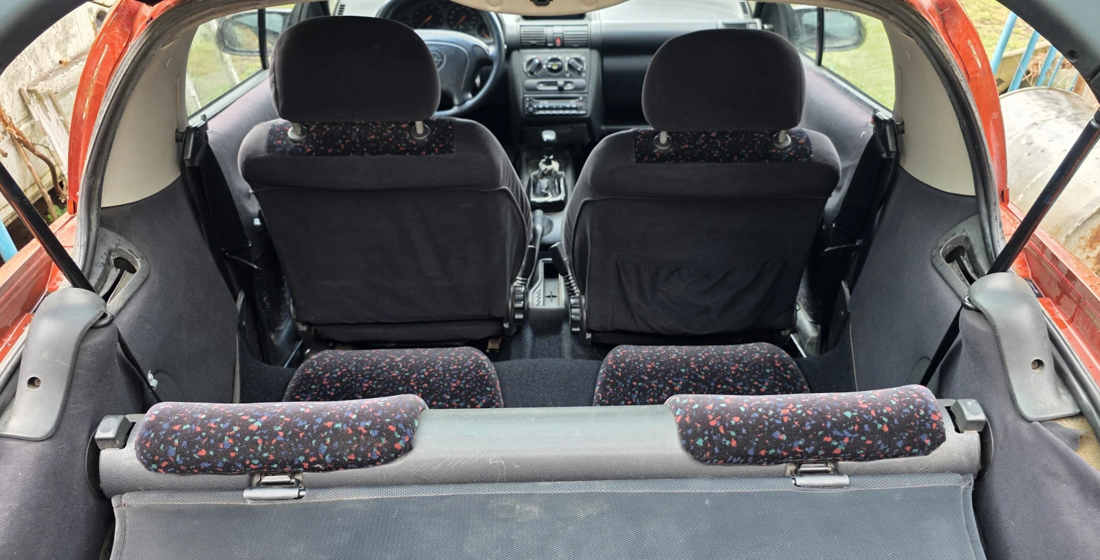 Opel Tigra 1.4i 16V, снимка 8 - Автомобили и джипове - 54168295