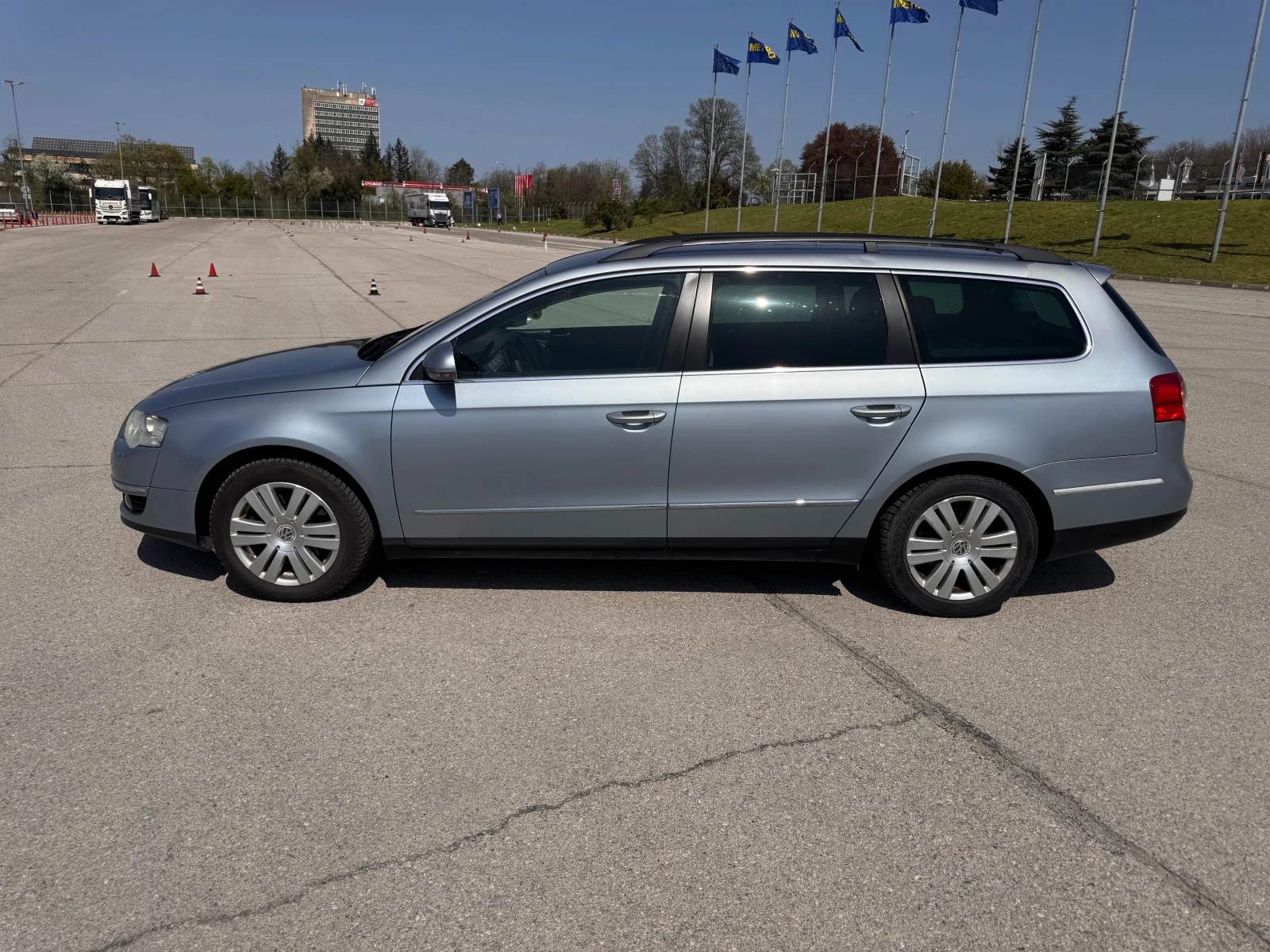 VW Passat, снимка 5 - Автомобили и джипове - 54250631