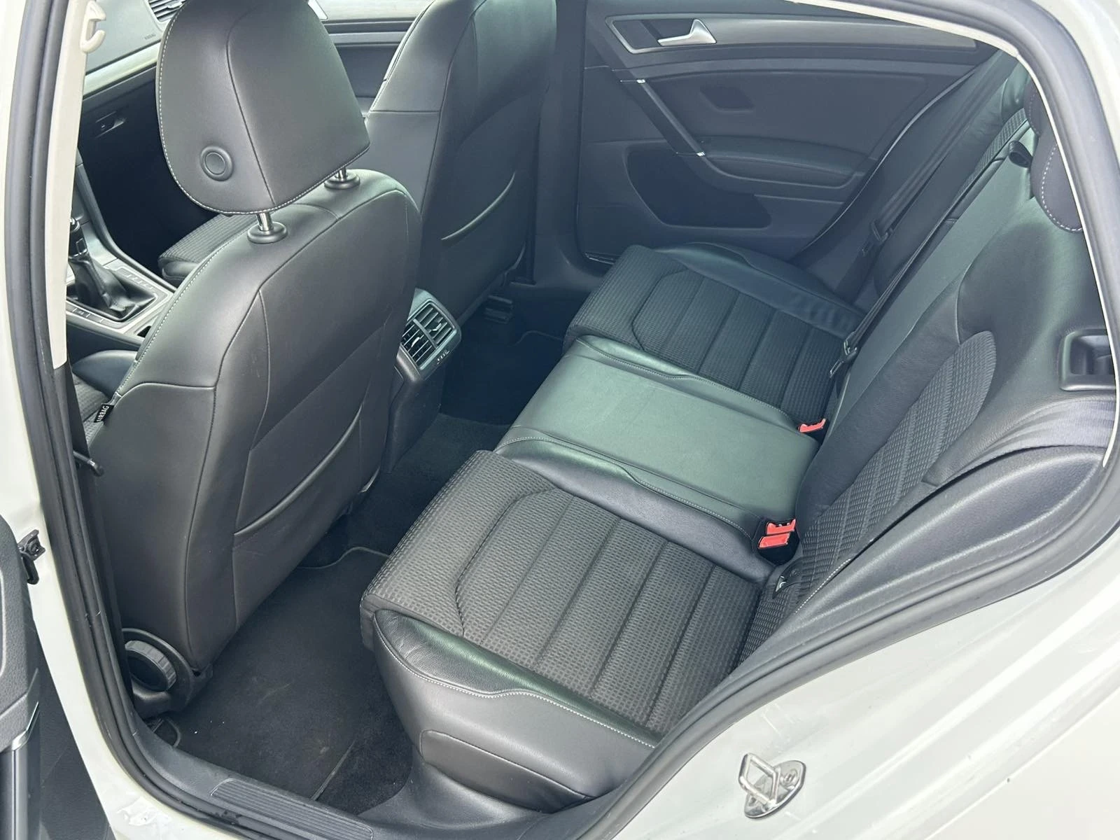 VW Golf, снимка 10 - Автомобили и джипове - 54238858