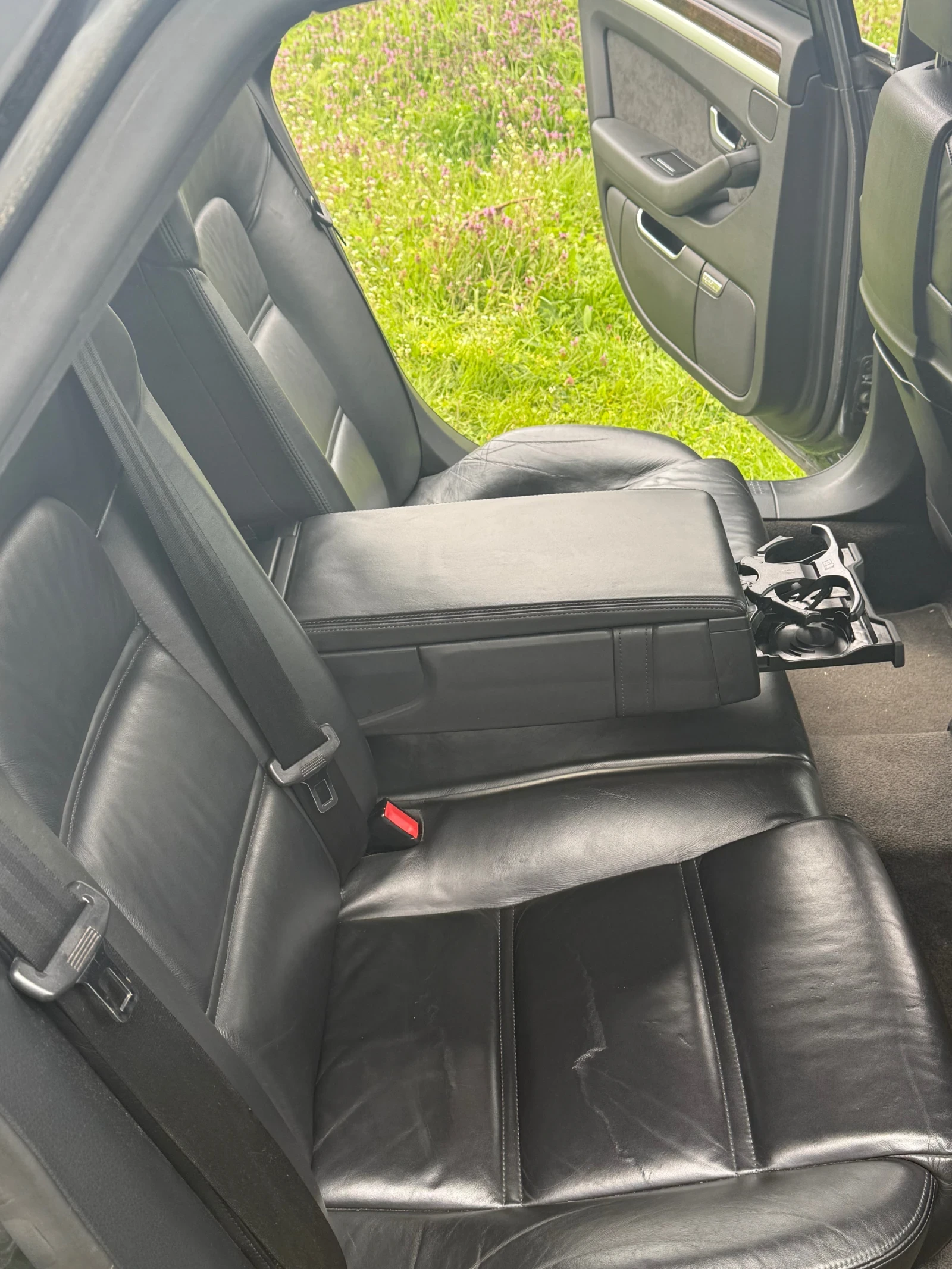 Audi A8, снимка 8 - Автомобили и джипове - 54247173