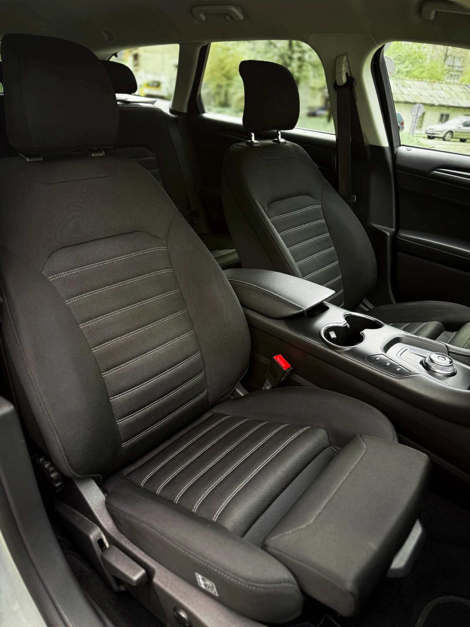 Ford Mondeo, снимка 13 - Автомобили и джипове - 54252634