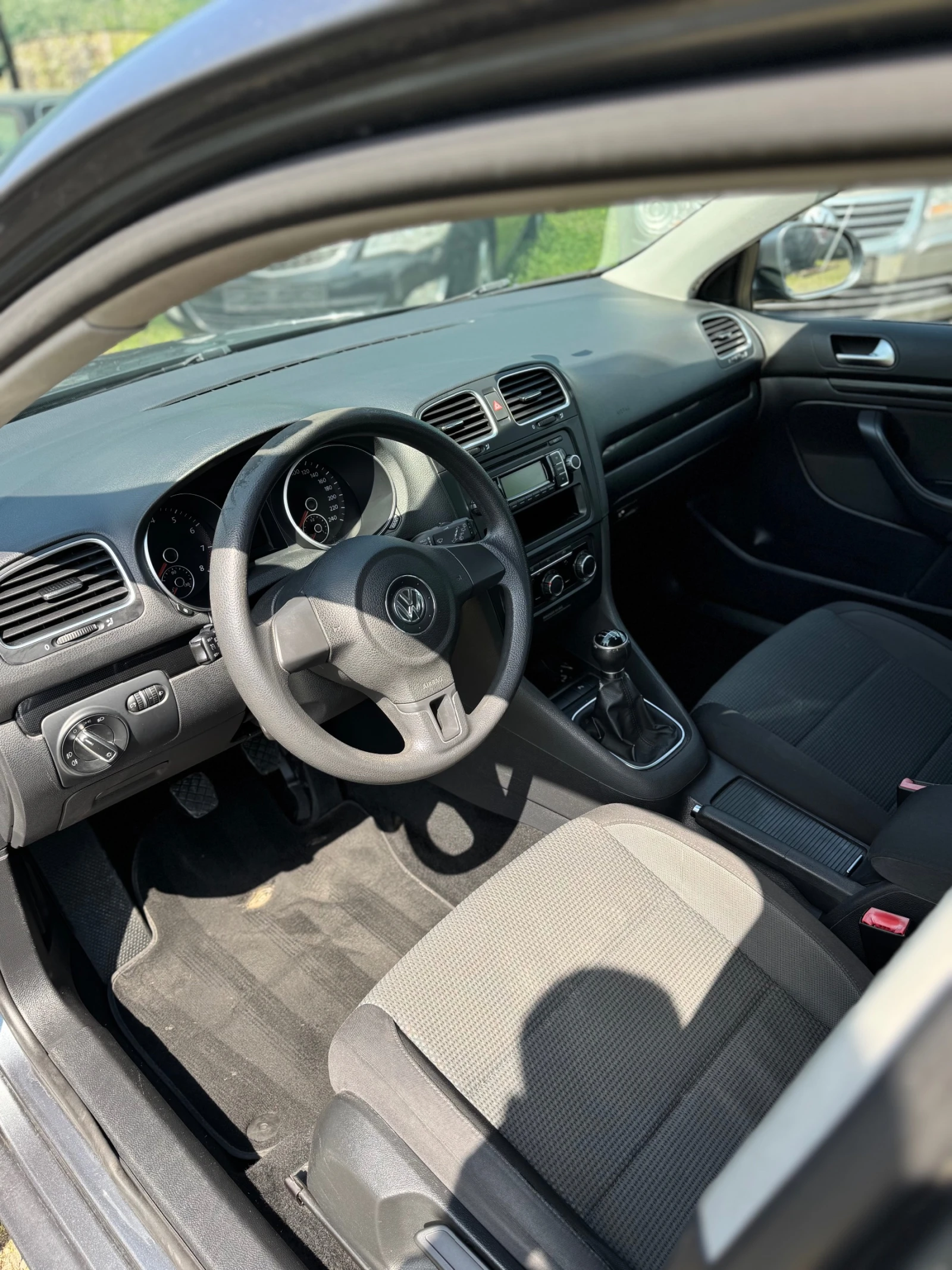 VW Golf 1.4TSI, снимка 10 - Автомобили и джипове - 54286500