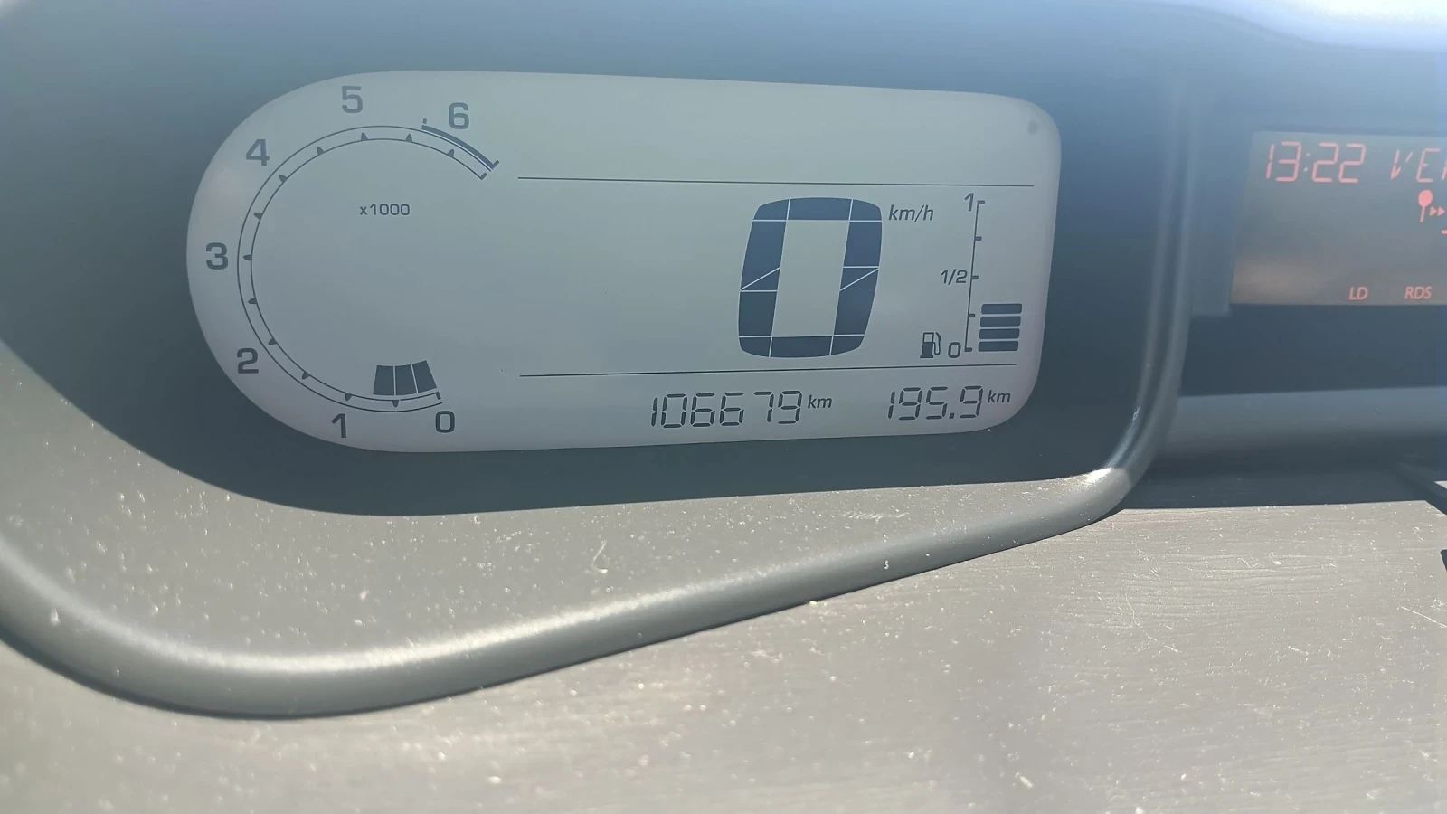 Citroen C3 Picasso, снимка 4 - Автомобили и джипове - 54833965