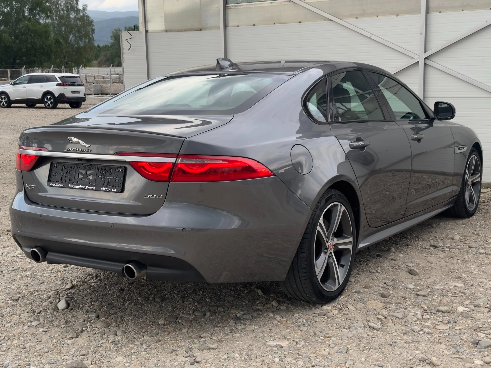 Jaguar Xf 3.0D R-sport/300к.с./Навигация/Камера/Лизинг, снимка 3 - Автомобили и джипове - 55015002