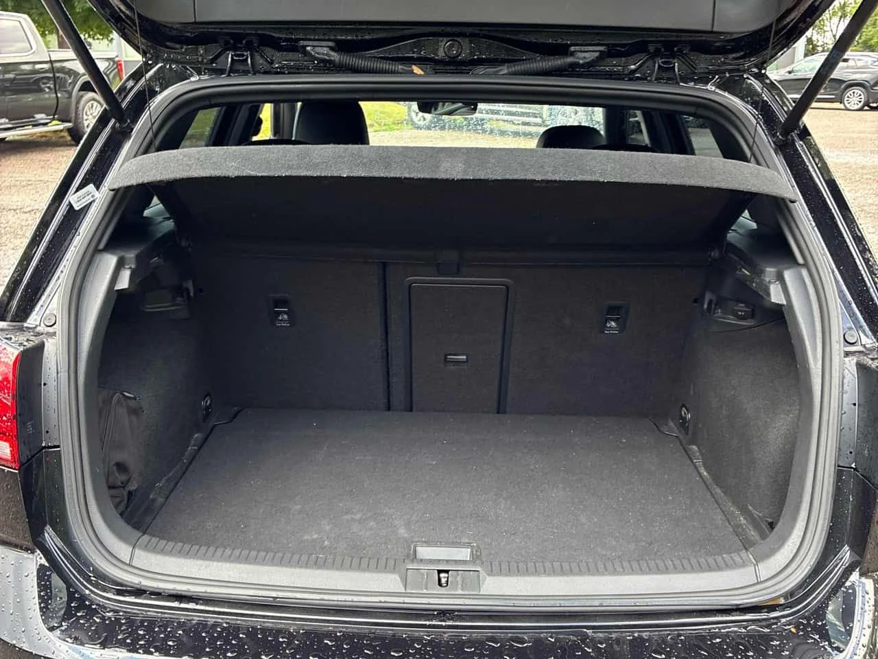 VW Golf R | ДИГИТАЛНО ТАБЛО | ПАНОРАМА | CARFAX | , снимка 13 - Автомобили и джипове - 55167574