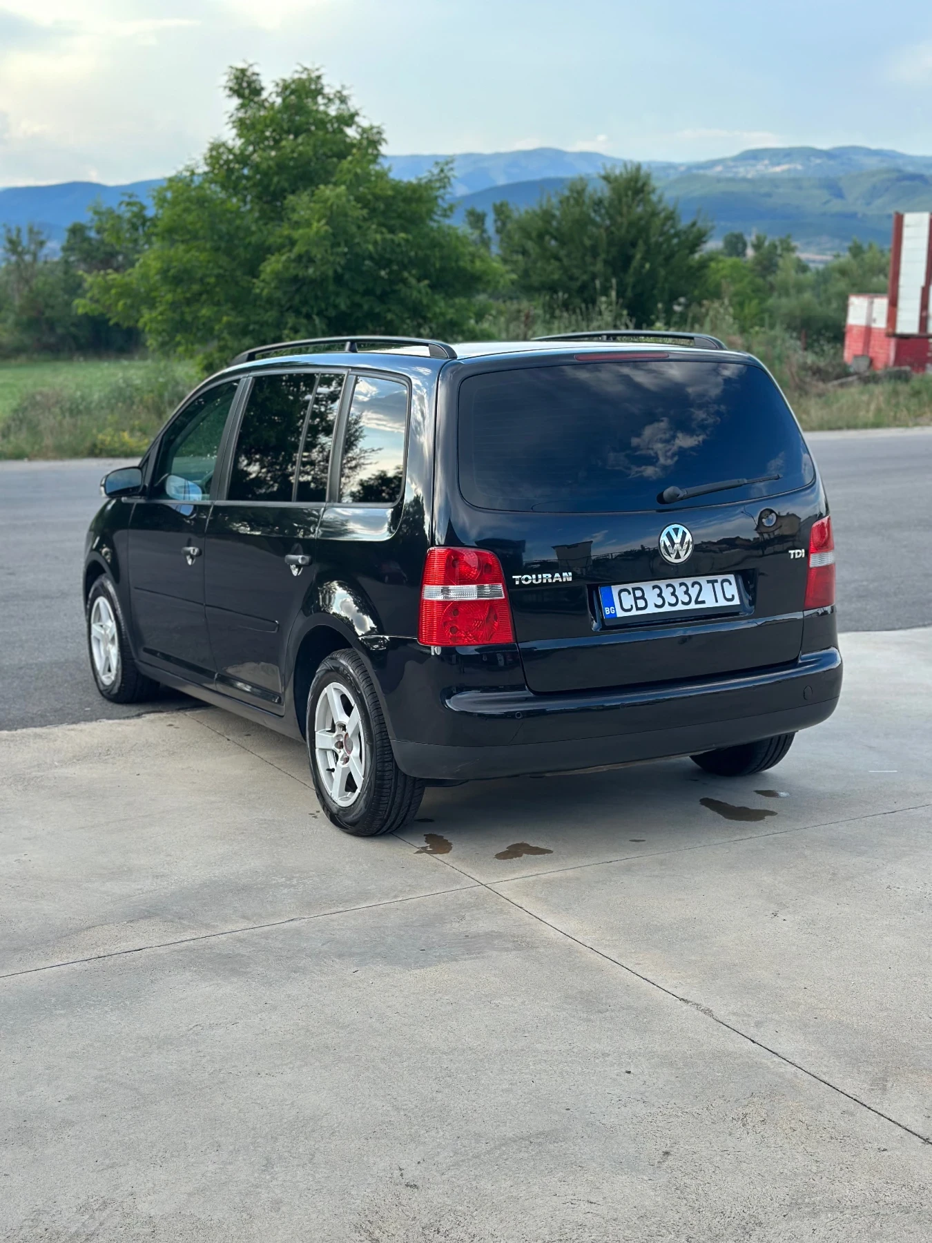 VW Touran BKC 6скорости, снимка 3 - Автомобили и джипове - 55179349