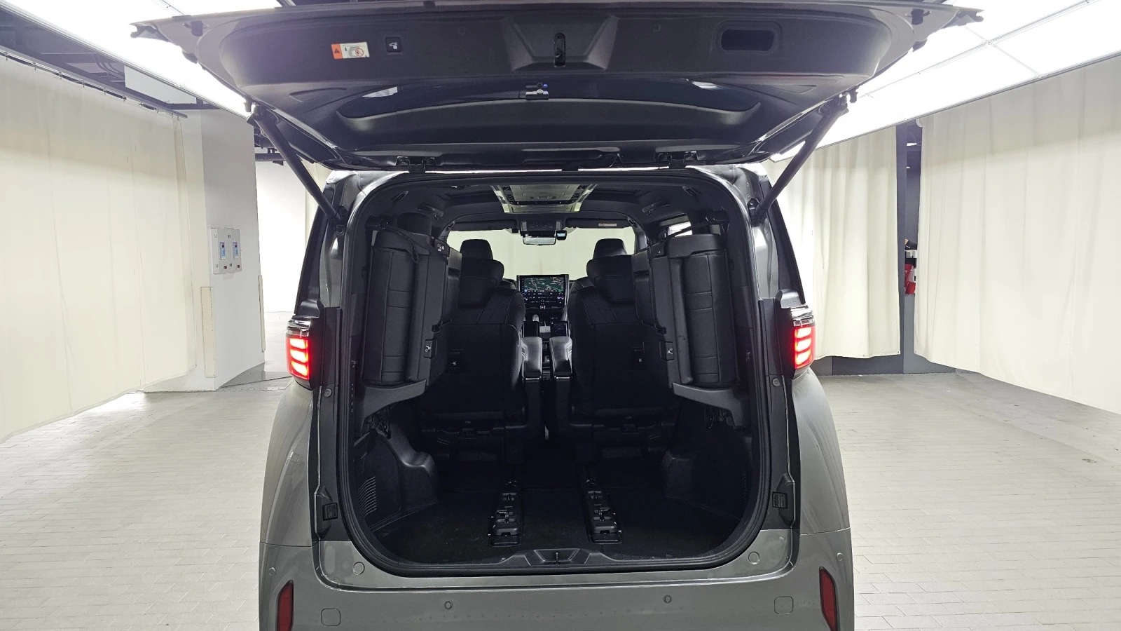 Toyota Alphard 2.5 HEV EXECUTIVE AWD * LUX * FULLL | Mobile.bg � ����������� 12