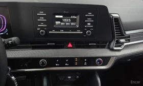 Kia Sportage 2.0D Trendy* HARMAN KARDON* ПОДГРЕВ* КАМЕРА* , снимка 11