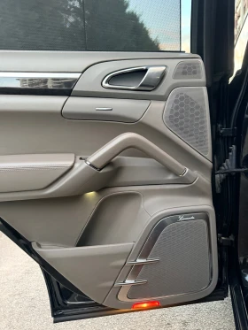 Porsche Cayenne TURBO FULL MAX , снимка 15