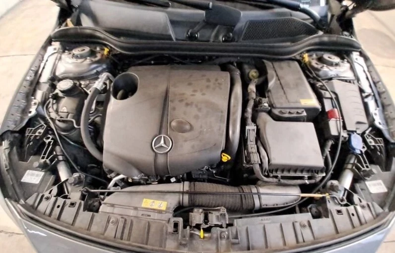 Mercedes-Benz GLA 200 * 2.2d* Executive*  - изображение 7