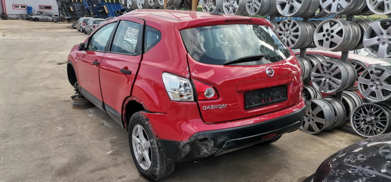 Nissan Qashqai 1.6 - изображение 2