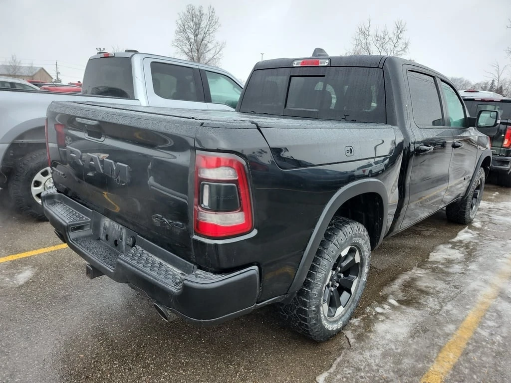 Dodge RAM 1500 * REBEL CREW CAB SHORT BED * CARFAX * БЕЗ ПЪРВОНАЧ - изображение 3