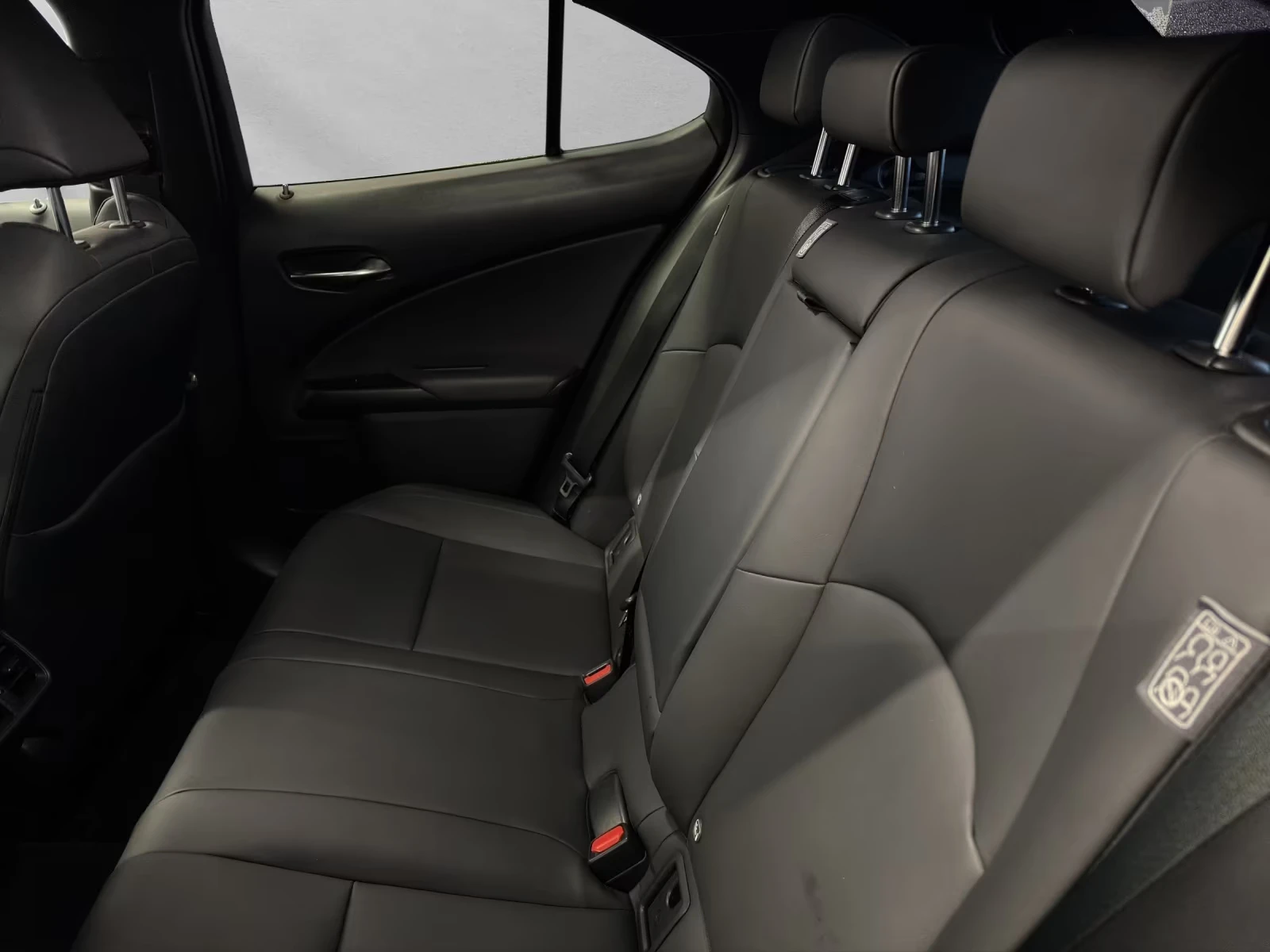 Lexus UX 250h F-SPORT/184HP/CAM/NAVI/159h - изображение 4