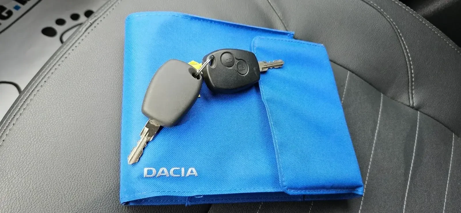 Dacia Duster 1.6  S&S 4x2 GPL SPECIAL EDITION BRAVE, снимка 16 - Автомобили и джипове - 53926236